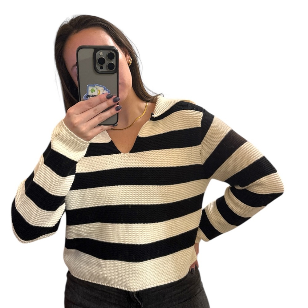 moon & madison Black and Cream Striped V-Neck Sweater